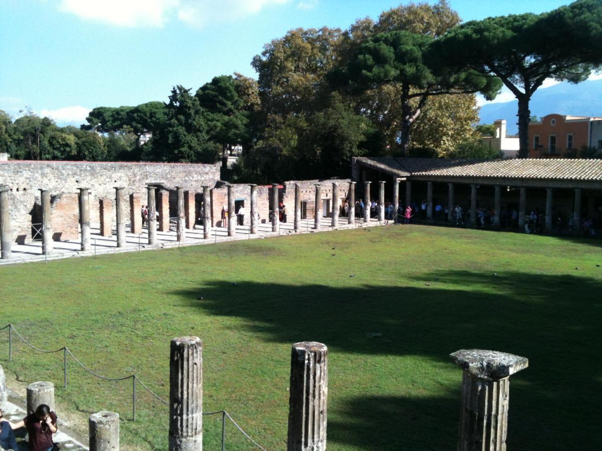 Villa Mena Pompeya Exterior foto