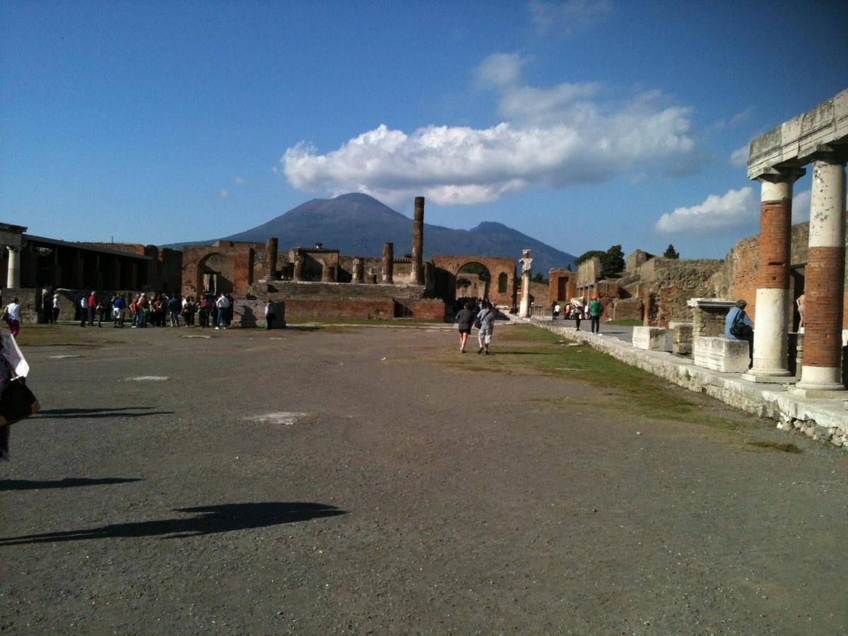 Villa Mena Pompeya Exterior foto